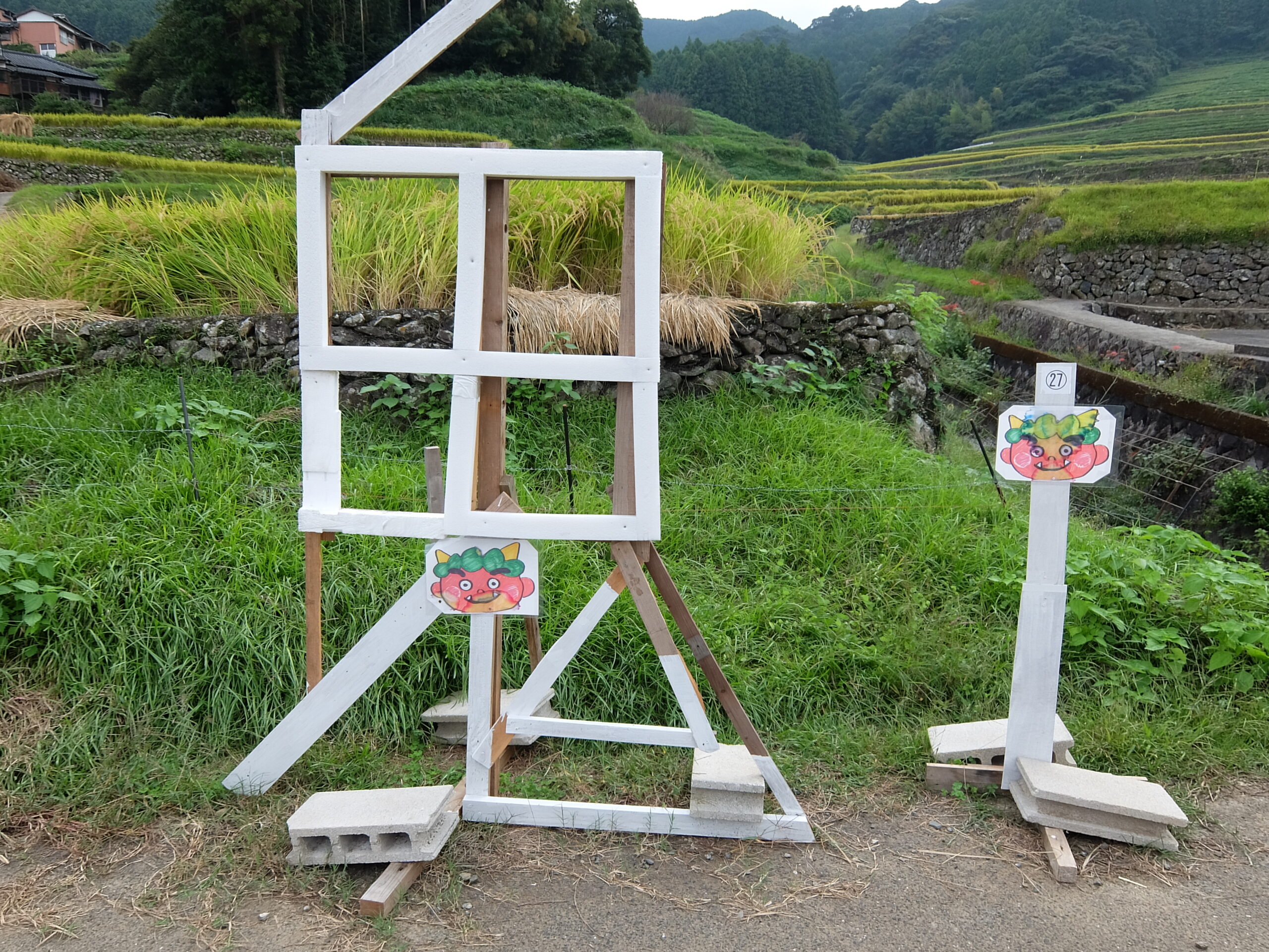 佐世保福寿園】鬼木棚田の案山子見物 ～鬼滅じゃないよ、鬼木だよ